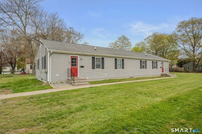 /international/us/2-york-court-groton-ct-110107884818/