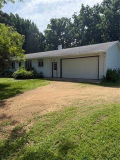 /international/us/52621-valley-view-circle-belgrade-twp-mn-110108932592/