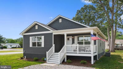 /international/us/121-1st-street-colonial-beach-va-110099304255/?lang=en