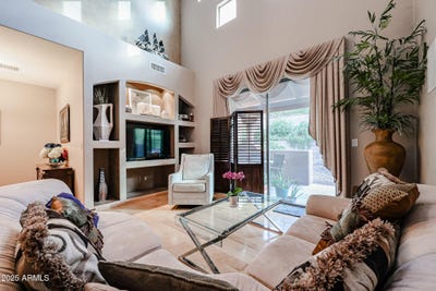 /international/us/13600-n-fountain-hills-boulevard-fountain-hills-az-110101010179/