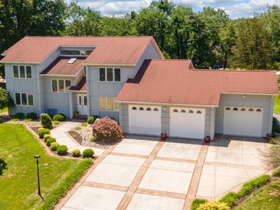 /international/us/3201-foxberry-circle-carbondale-il-110108981696/