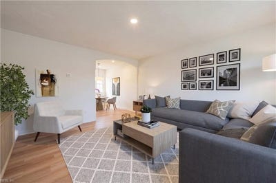 /international/us/2051-richard-avenue-hampton-va-110106478883/