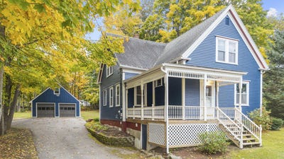 /international/us/6-maple-street-monmouth-me-110120410391/