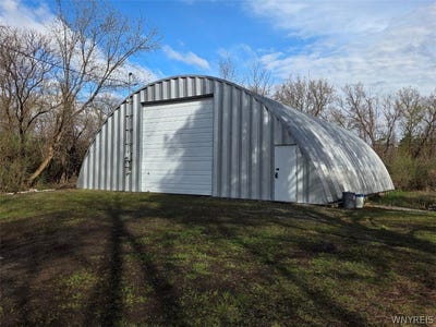 /international/us/5461-clinton-st-road-stafford-ny-110107547022/