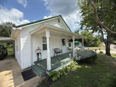 /international/us/218-s-elm-st-adamsville-tn-110109768431/