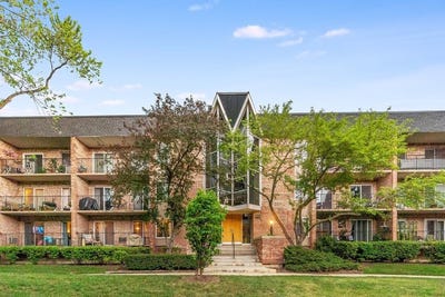 /international/us/1041-n-mill-street-naperville-il-110120713237/
