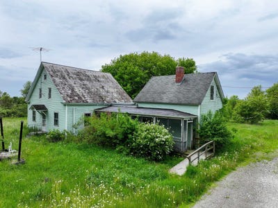 /international/us/286-s-bingham-street-cornwall-vt-110108734562/