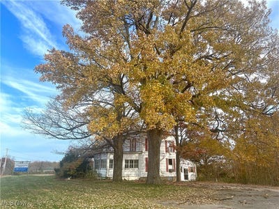 /international/us/5662-n-ridge-road-madison-oh-110095552369/?lang=en