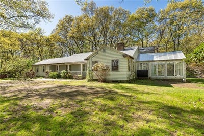 /international/us/101-cobble-hill-road-lincoln-ri-110108390169/