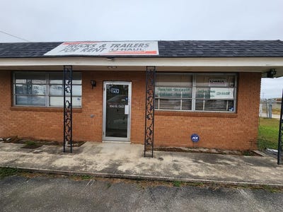 /international/us/304-s-oak-street-valdosta-ga-110103307950/