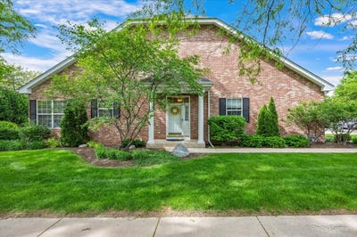 /international/us/4093-pheasant-court-st-charles-il-110108353733/