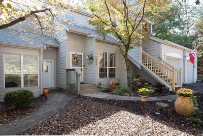 /international/us/1934-e-bay-pointe-drive-bloomington-in-110120577003/