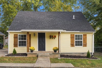 /international/us/204-sparks-avenue-nicholasville-ky-110120516328/