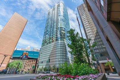 /international/us/600-n-fairbanks-court-chicago-il-110108545683/