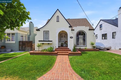 /international/us/1225-ulfinian-way-martinez-ca-110108384202/