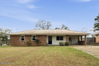 /international/us/816-hart-road-mccomb-ms-110108581685/
