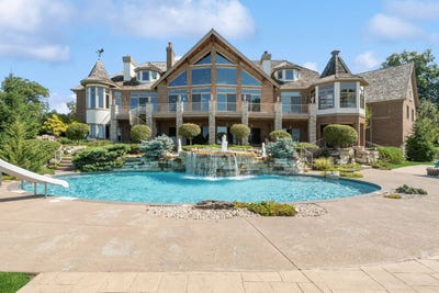 /international/us/25164-w-sunset-lane-lake-villa-il-110097726620/