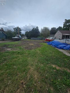 /international/us/817-fireland-lane-port-clinton-oh-110110295430/