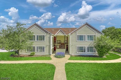 /international/us/158-falcon-ridge-way-hamburg-boro-nj-110119396859/