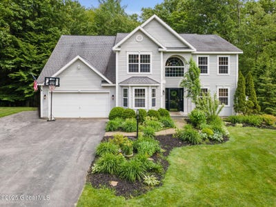/international/us/10-overlook-drive-wilton-ny-110100353976/