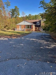 /international/us/19150-christanna-lawrenceville-va-110106549826/