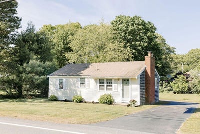 /international/us/22-presidents-road-bourne-ma-110099984986/