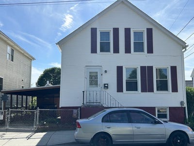 /international/us/115-cedar-st-new-bedford-ma-110108349262/