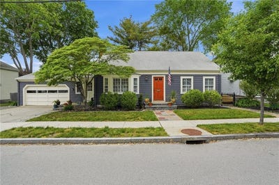 /international/us/40-haile-street-warren-ri-110108304543/