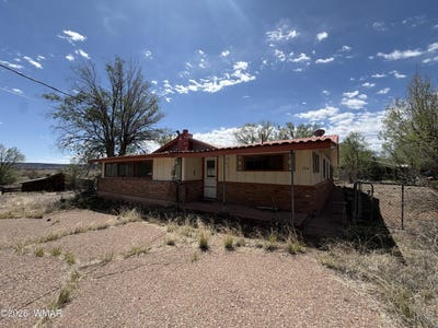 /international/us/704-s-voigt-street-springerville-az-110108552283/