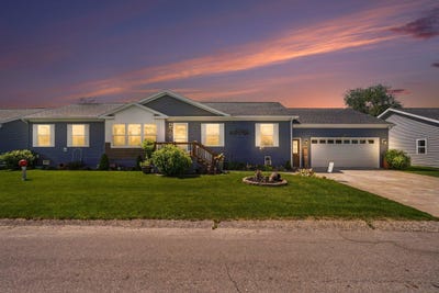 /international/us/3676-hollyfield-drive-cedar-springs-mi-110108629569/
