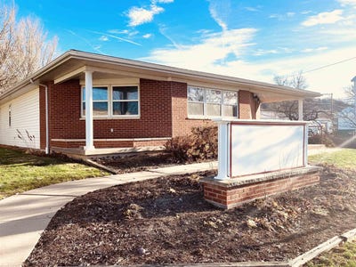 /international/us/201-amelia-street-cassville-wi-110100095058/