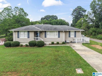 /international/us/217-valley-street-adamsville-al-110101364372/