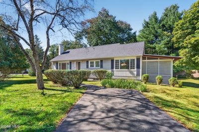 /international/us/5-bunker-hill-road-north-chatham-ny-110110325089/