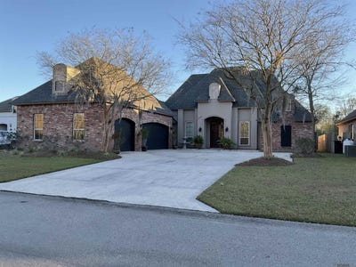 /international/us/21253-waterfront-east-dr-maurepas-la-110105644858/