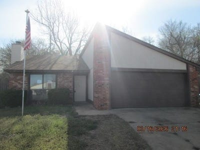 /international/us/105-stonewood-drive-noble-ok-110107777605/