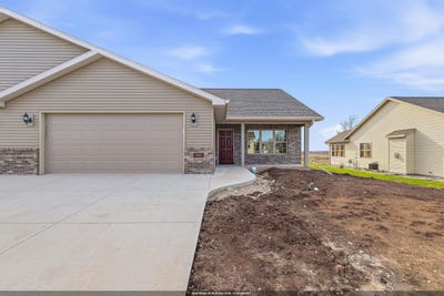 /international/us/340-twilight-trail-fond-du-lac-wi-110108891404/