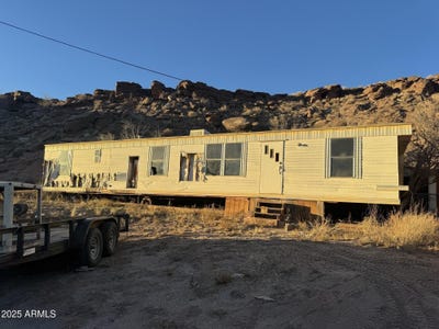 /international/us/1026-bluff-drive-holbrook-az-110099721524/