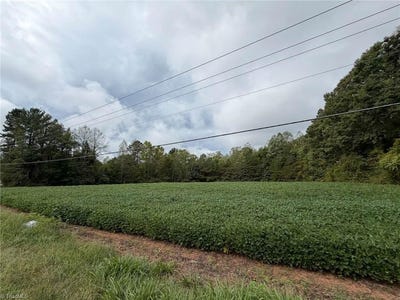 /international/us/6700-lot-7-acres-doral-drive-tobaccoville-nc-110120463374/