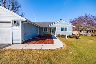 /international/us/410-lawn-street-cambridge-wi-110105977473/