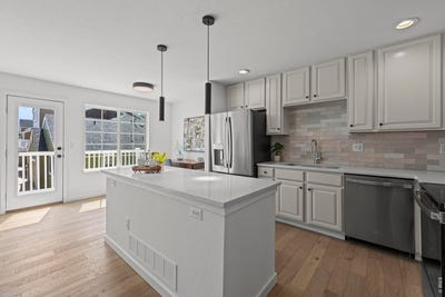 /international/us/804-beauprez-ave-lafayette-co-110107988716/