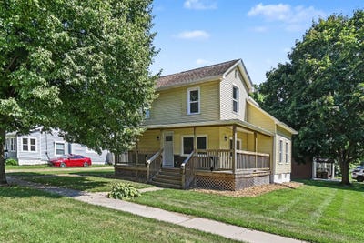 /international/us/211-king-street-eaton-rapids-mi-110109352513/