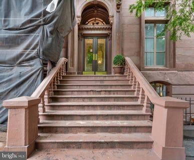 /international/us/12-e-mount-vernon-place-baltimore-md-110108438253/