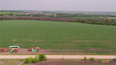 /international/us/00001b-county-road-112-lot-8-buckholts-tx-110110372553/