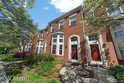 /international/us/165-n-georgetown-square-royal-oak-mi-110107877571/