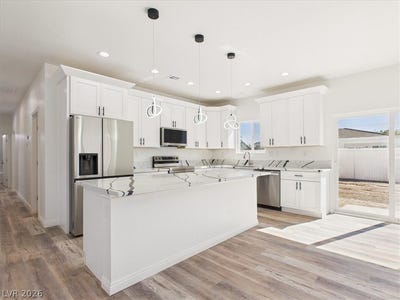 /international/us/931-lone-pine-road-pahrump-nv-110107725526/