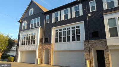 /international/us/214-mayer-place-lancaster-pa-110108902352/