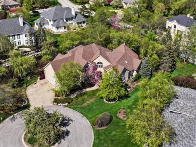 /international/us/1745-sundrop-circle-highland-park-il-110119748208/