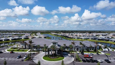/international/us/13422-sw-brightside-way-port-st-lucie-fl-110106450039/