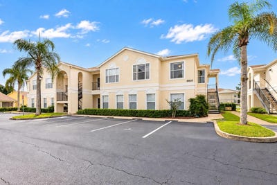 /international/us/8810-grand-palms-circle-kissimmee-fl-110120092772/