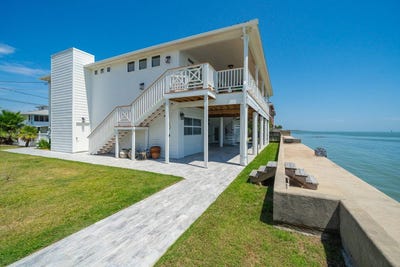 /international/us/204-bayshore-drive-ingleside-on-the-bay-tx-110100505864/